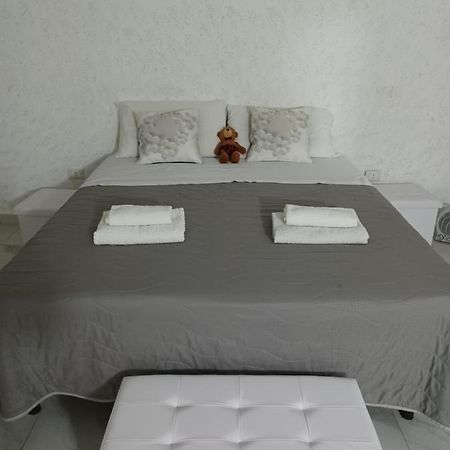 Casa Tetyana Apartment เนเปิลส์ ภายนอก รูปภาพ