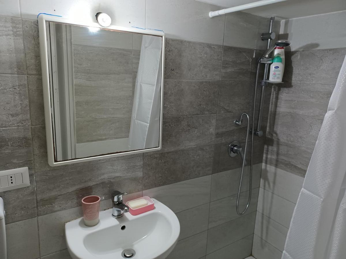 Casa Tetyana Apartment เนเปิลส์ ภายนอก รูปภาพ